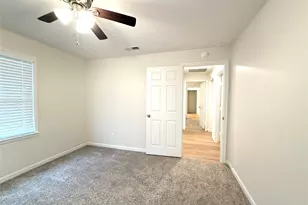 8 Piney Way, Angleton, TX 77515 - Photo 13
