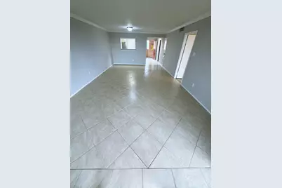 2210 Dorrington Street #402, Houston, TX 77030 - Photo 3