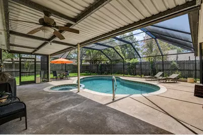110 Buttercup Street, Lake Jackson, TX 77566 - Photo 33
