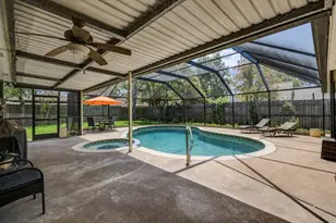 110 Buttercup St, Lake Jackson, TX 77566 - Photo 33