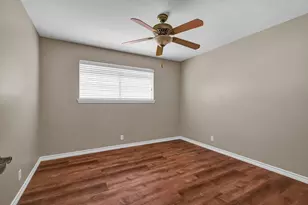 110 Buttercup St, Lake Jackson, TX 77566 - Photo 25
