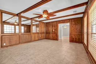 110 Buttercup St, Lake Jackson, TX 77566 - Photo 11