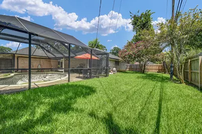 110 Buttercup Street, Lake Jackson, TX 77566 - Photo 37