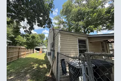 208 W Jordan Street, Alvin, TX 77511 - Photo 7