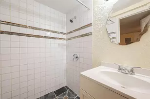 5009 N Main St, Houston, TX 77009 - Photo 17