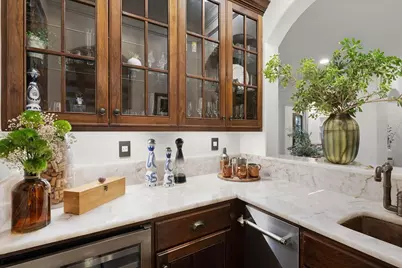 4005 Chatham Lane, Houston, TX 77027 - Photo 7