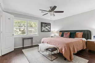 5102 Creekbend Dr, Houston, TX 77035 - Photo 15