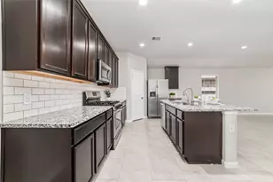 18326 Arcola Bay Ln, Richmond, TX 77407 - Photo 9