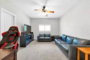 104 Clear Springs Dr, Conroe, TX 77356 - Photo 33