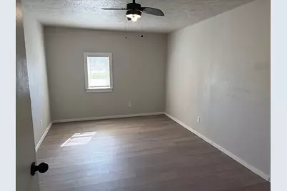 2005 Glasshouse Street, Beaumont, TX 77703 - Photo 9