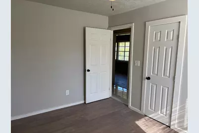 2005 Glasshouse Street, Beaumont, TX 77703 - Photo 15