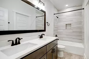 3105 Somerset Levens Ln, Houston, TX 77055 - Photo 13