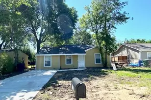7331 Dunkirk Rd, Houston, TX 77033 - Photo 1