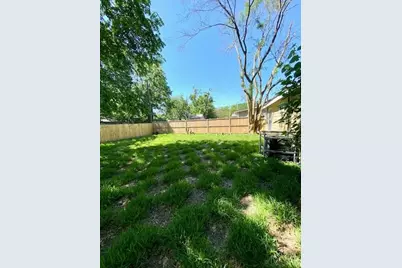 7331 Dunkirk Road, Houston, TX 77033 - Photo 13