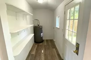 7331 Dunkirk Rd, Houston, TX 77033 - Photo 3