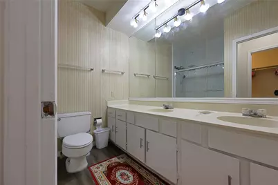 2213 S Braeswood Boulevard #13B, Houston, TX 77030 - Photo 11