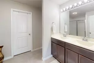 12630 Pirate Bend Dr, Texas City, TX 77568 - Photo 17