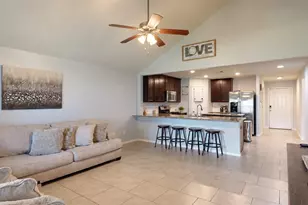 12630 Pirate Bend Dr, Texas City, TX 77568 - Photo 9