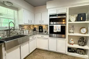 107 County Rd 409, Sweeny, TX 77480 - Photo 7