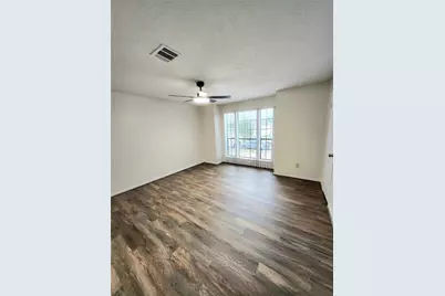 10047 Emerald Creek Drive, Houston, TX 77070 - Photo 3