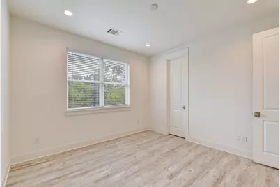 3506 Oak Forest Grove Drive, Houston, TX 77018 - Photo 13