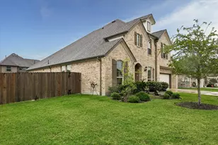 729 Maplewood, League City, TX 77573 - Photo 3