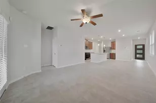7080 Silverleaf Oak St, Conroe, TX 77304 - Photo 11