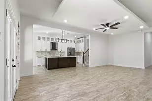 214 Manor Ave, Arcola, TX 77583 - Photo 7