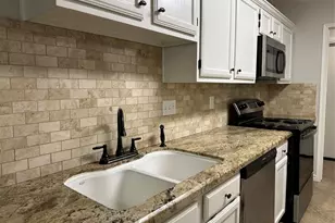 7010 Buchanan Dr, Richmond, TX 77469 - Photo 7