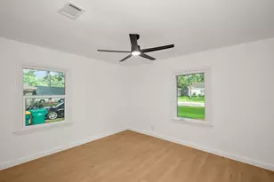 2508 N Houston Dr, La Marque, TX 77568 - Photo 11
