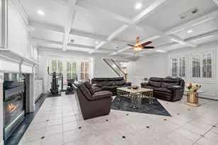 317 Avenue of Oaks St, Houston, TX 77009 - Photo 1