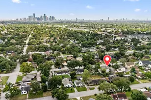 317 Avenue of Oaks St, Houston, TX 77009 - Photo 47