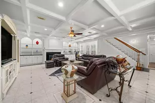 317 Avenue of Oaks St, Houston, TX 77009 - Photo 17