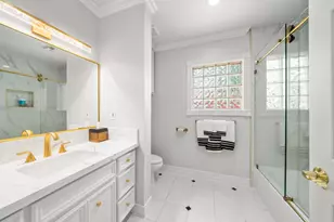 317 Avenue of Oaks St, Houston, TX 77009 - Photo 15