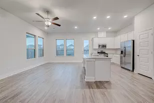 13416 Sun Cay Dr, Houston, TX 77047 - Photo 3