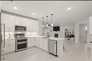 6804 Westview Dr, Houston, TX 77055 - Photo 1