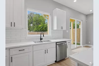 2022 Wavell Street, Houston, TX 77088 - Photo 7