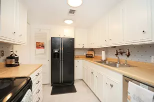 666 S Ripple Creek Dr, Houston, TX 77057 - Photo 17