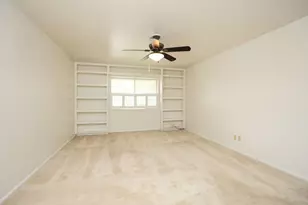666 S Ripple Creek Dr, Houston, TX 77057 - Photo 23