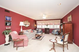 666 S Ripple Creek Dr, Houston, TX 77057 - Photo 11