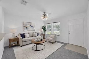 5440 N Buffalo Cir, Willis, TX 77378 - Photo 5