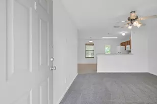 5440 N Buffalo Cir, Willis, TX 77378 - Photo 3