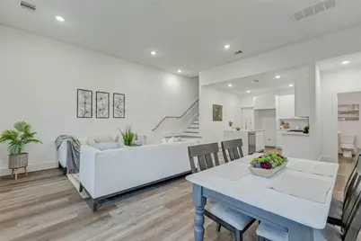 5614 Bertellis Lane, Houston, TX 77091 - Photo 3