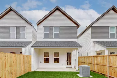 5614 Bertellis Lane, Houston, TX 77091 - Photo 23