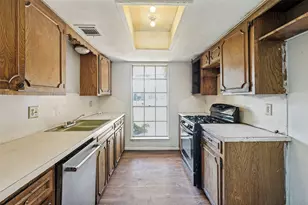 12307 Barbizon Dr, Houston, TX 77089 - Photo 11