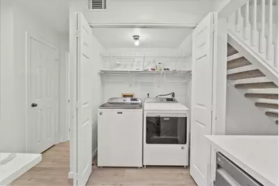 16532 Holly Trail Drive, Houston, TX 77058 - Photo 15