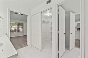 16532 Holly Trail Dr, Houston, TX 77058 - Photo 21