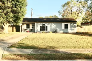 2113 Pickerton Dr, Deer Park, TX 77536 - Photo 1