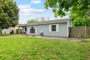 2113 Pickerton Dr, Deer Park, TX 77536 - Photo 3
