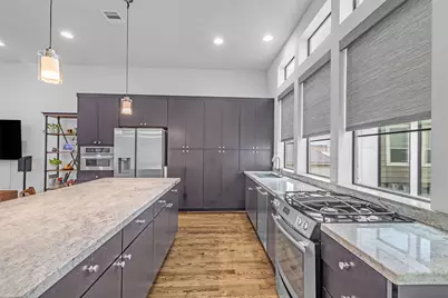 1904 Crockett Street #C, Houston, TX 77007 - Photo 13